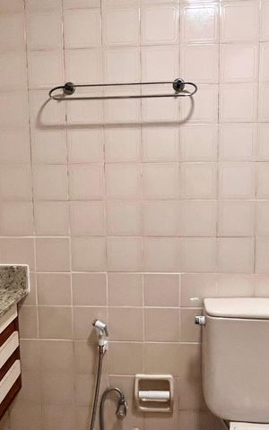 Apartamento para alugar com 84m², 2 quartos e 1 vagaBanheiro da suíte 