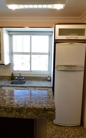 Apartamento à venda com 76m², 2 quartos e 2 vagasCozinha
