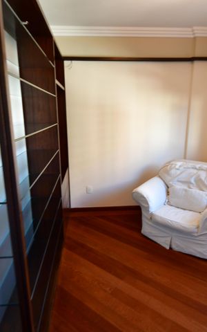 Apartamento à venda com 76m², 2 quartos e 2 vagasQuarto 1 - Suíte