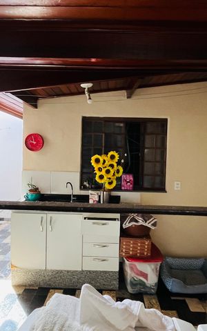 Casa à venda com 135m², 2 quartos e 2 vagas