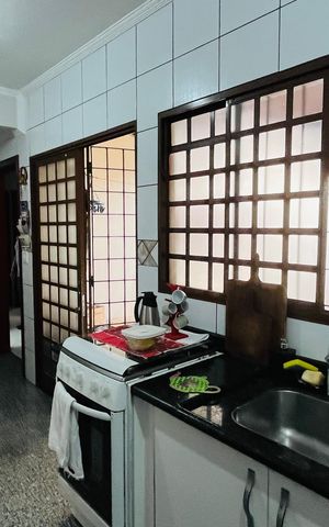 Casa à venda com 135m², 2 quartos e 2 vagas