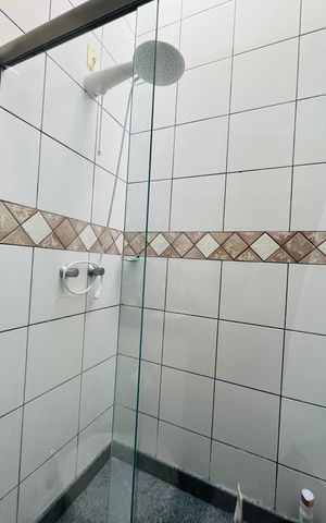 Casa à venda com 135m², 2 quartos e 2 vagas