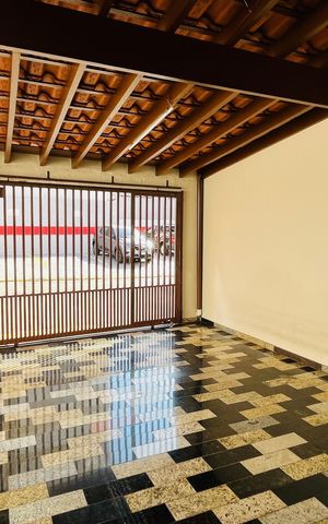Casa à venda com 135m², 2 quartos e 2 vagas