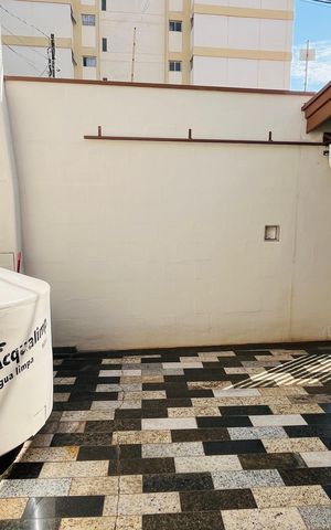 Casa à venda com 135m², 2 quartos e 2 vagas