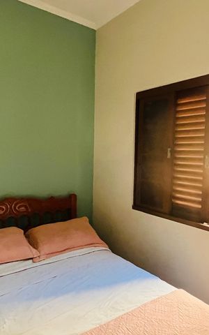 Casa à venda com 135m², 2 quartos e 2 vagas