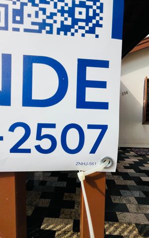 Casa à venda com 135m², 2 quartos e 2 vagas