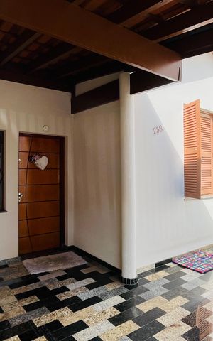 Casa à venda com 135m², 2 quartos e 2 vagas