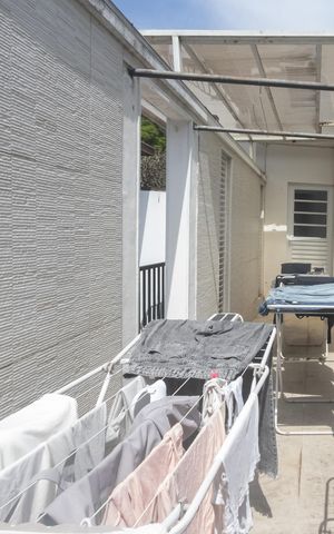 Casa à venda com 390m², 7 quartos e 4 vagas Casa à venda com 390m², 7 quartos e 4 vagasÁrea de Serviço
