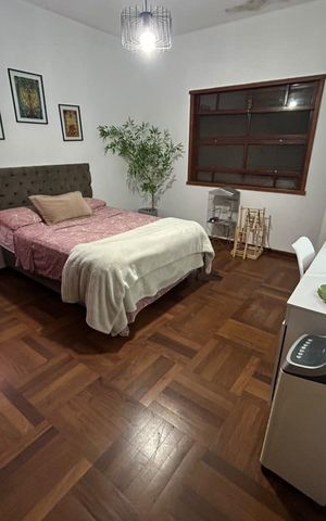 Casa à venda com 390m², 7 quartos e 4 vagas Casa à venda com 390m², 7 quartos e 4 vagasSuíte 2