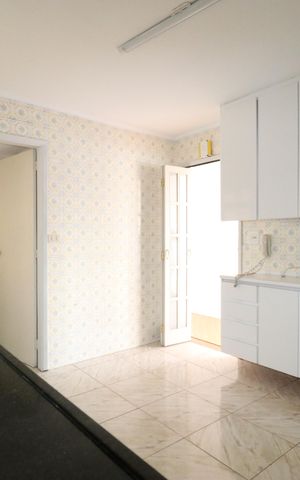Apartamento à venda com 83m², 2 quartos e 1 vagaCozinha 