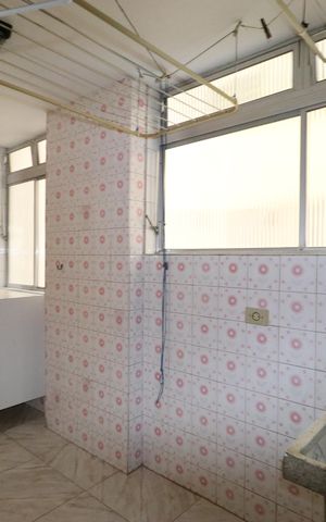 Apartamento à venda com 83m², 2 quartos e 1 vagaÁrea e banheiro de serviço 