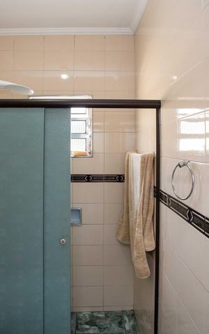 Casa para alugar com 207m², 4 quartos e 2 vagasBanheiro Social