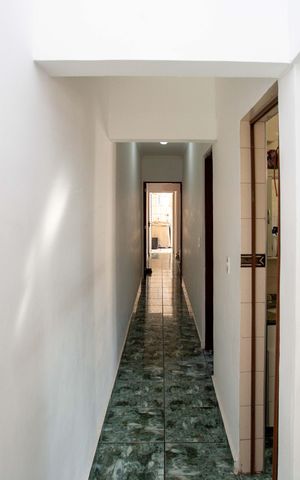 Casa para alugar com 207m², 4 quartos e 2 vagasCorredor