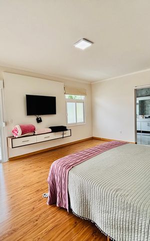 Casa de condomínio à venda com 480m², 4 quartos e 4 vagasSuíte 4