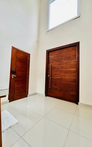 Casa de condomínio à venda com 480m², 4 quartos e 4 vagasEntrada 