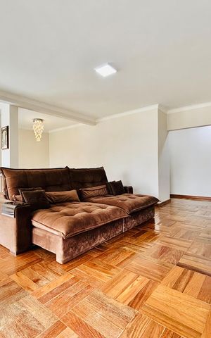 Casa de condomínio à venda com 480m², 4 quartos e 4 vagasSala 1