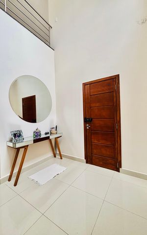 Casa de condomínio à venda com 480m², 4 quartos e 4 vagasEntrada 