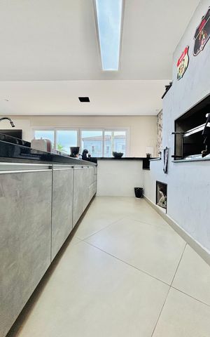 Casa de condomínio à venda com 480m², 4 quartos e 4 vagasChurrasqueira