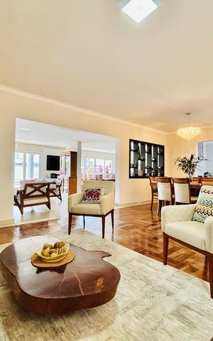 Casa de condomínio à venda com 480m², 4 quartos e 4 vagasSala 3