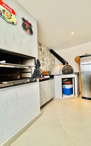 Casa de condomínio à venda com 480m², 4 quartos e 4 vagasChurrasqueira