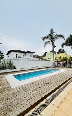 Casa de condomínio à venda com 480m², 4 quartos e 4 vagasPiscina 