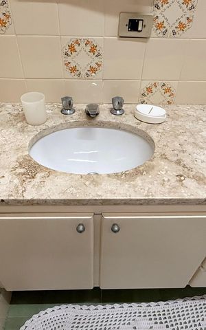 Apartamento para alugar com 140m², 3 quartos e 1 vaga Apartamento para alugar com 140m², 3 quartos e 1 vagaBanheiro Suíte