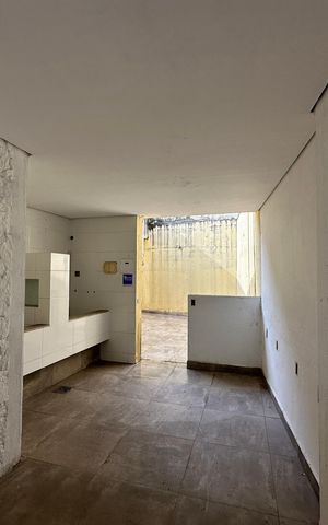 Casa à venda com 180m², 4 quartos e 2 vagas Casa à venda com 180m², 4 quartos e 2 vagasÁrea de Serviço