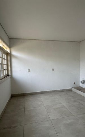 Casa à venda com 180m², 4 quartos e 2 vagas Casa à venda com 180m², 4 quartos e 2 vagasCozinha