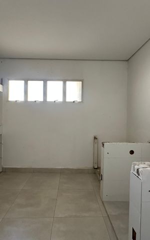 Casa à venda com 180m², 4 quartos e 2 vagas Casa à venda com 180m², 4 quartos e 2 vagasQuarto 1