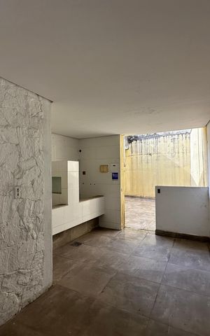 Casa à venda com 180m², 4 quartos e 2 vagas Casa à venda com 180m², 4 quartos e 2 vagasÁrea de Serviço