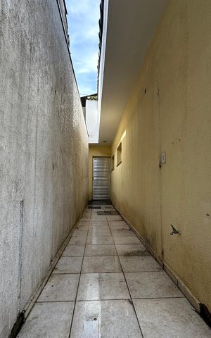 Casa à venda com 180m², 4 quartos e 2 vagas Casa à venda com 180m², 4 quartos e 2 vagasQuintal