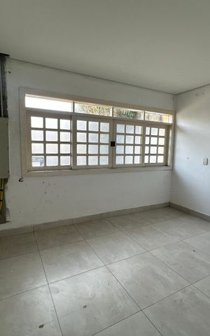 Casa à venda com 180m², 4 quartos e 2 vagas Casa à venda com 180m², 4 quartos e 2 vagasCozinha