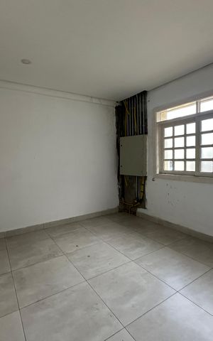 Casa à venda com 180m², 4 quartos e 2 vagas Casa à venda com 180m², 4 quartos e 2 vagasCozinha