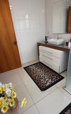 Apartamento à venda com 190m², 3 quartos e 2 vagas Apartamento à venda com 190m², 3 quartos e 2 vagasBanheiro