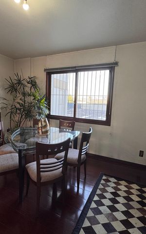 Apartamento à venda com 190m², 3 quartos e 2 vagas Apartamento à venda com 190m², 3 quartos e 2 vagasSala