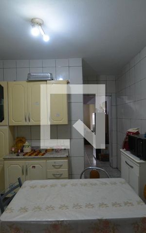 Casa à venda com 163m², 3 quartos e 1 vaga