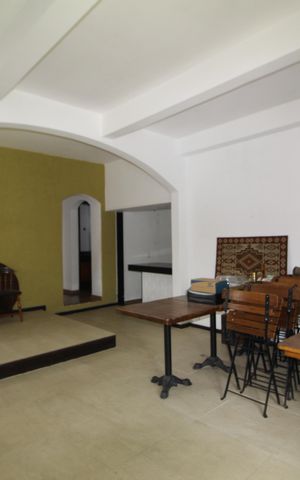 Casa à venda com 1210m², 8 quartos e 5 vagasCasa 2 - Sala