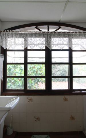 Casa à venda com 1210m², 8 quartos e 5 vagasCasa 3 - Área de Serviço