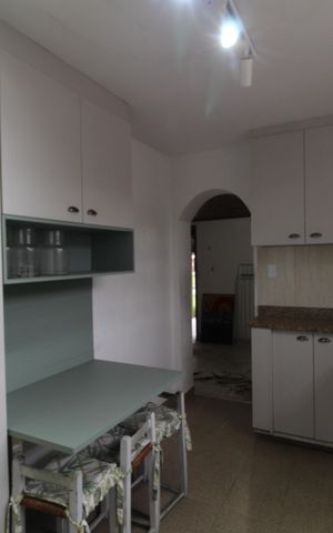 Casa à venda com 1210m², 8 quartos e 5 vagasCasa 1 - Cozinha