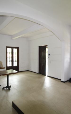 Casa à venda com 1210m², 8 quartos e 5 vagasCasa 2 - Sala