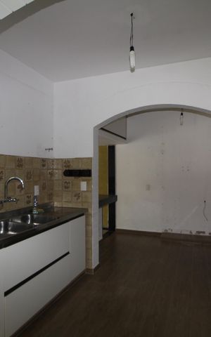 Casa à venda com 1210m², 8 quartos e 5 vagasCasa 2 - Cozinha