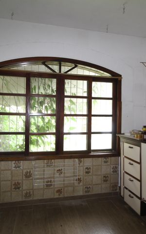Casa à venda com 1210m², 8 quartos e 5 vagasCasa 2 - Área de Serviço