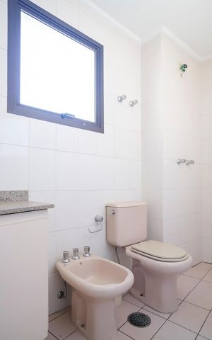 Apartamento à venda com 98m², 3 quartos e 2 vagasBanheiro da Suíte
