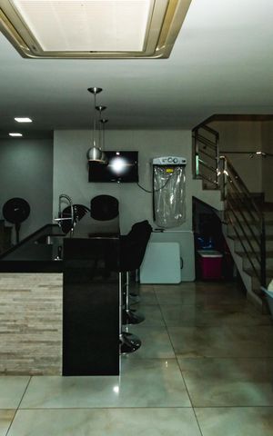 Casa à venda com 245m², 3 quartos e 2 vagasEspaço Gourmet