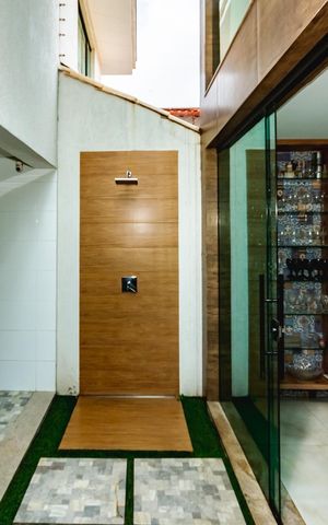 Casa à venda com 245m², 3 quartos e 2 vagasDucha