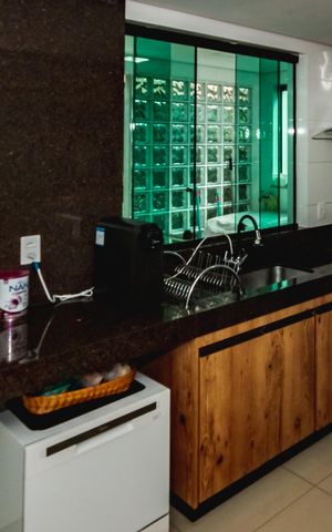 Casa à venda com 245m², 3 quartos e 2 vagasCozinha