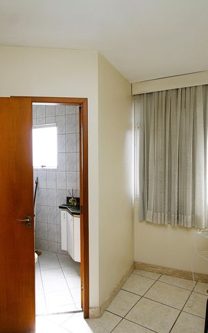 Apartamento à venda com 200m², 4 quartos e 3 vagasQuarto 3 - Suíte