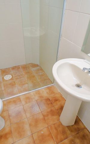 Casa para alugar com 160m², 5 quartos e 2 vagas Casa para alugar com 160m², 5 quartos e 2 vagasBanheiro da Suíte