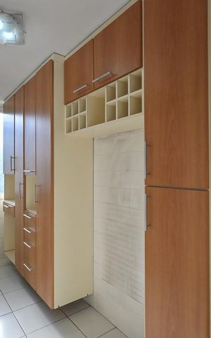 Apartamento à venda com 88m², 3 quartos e 2 vagasCozinha