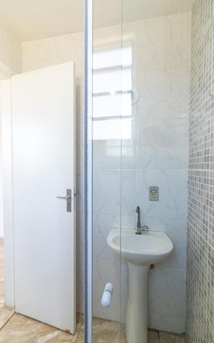 Apartamento para alugar com 68m², 2 quartos e 1 vaga Apartamento para alugar com 68m², 2 quartos e 1 vagaBanheiro da Suíte